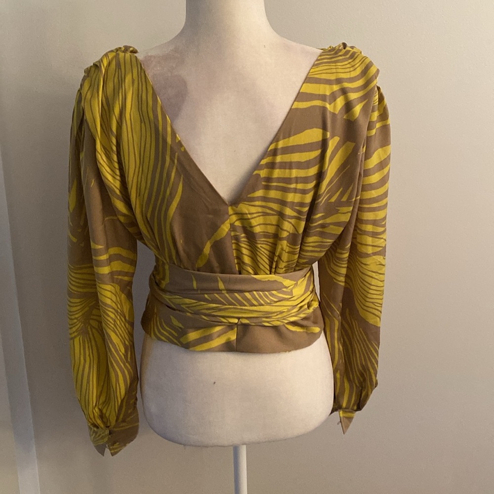 Banana Republic size 12 tie wrap blouse - Picture 7 of 13